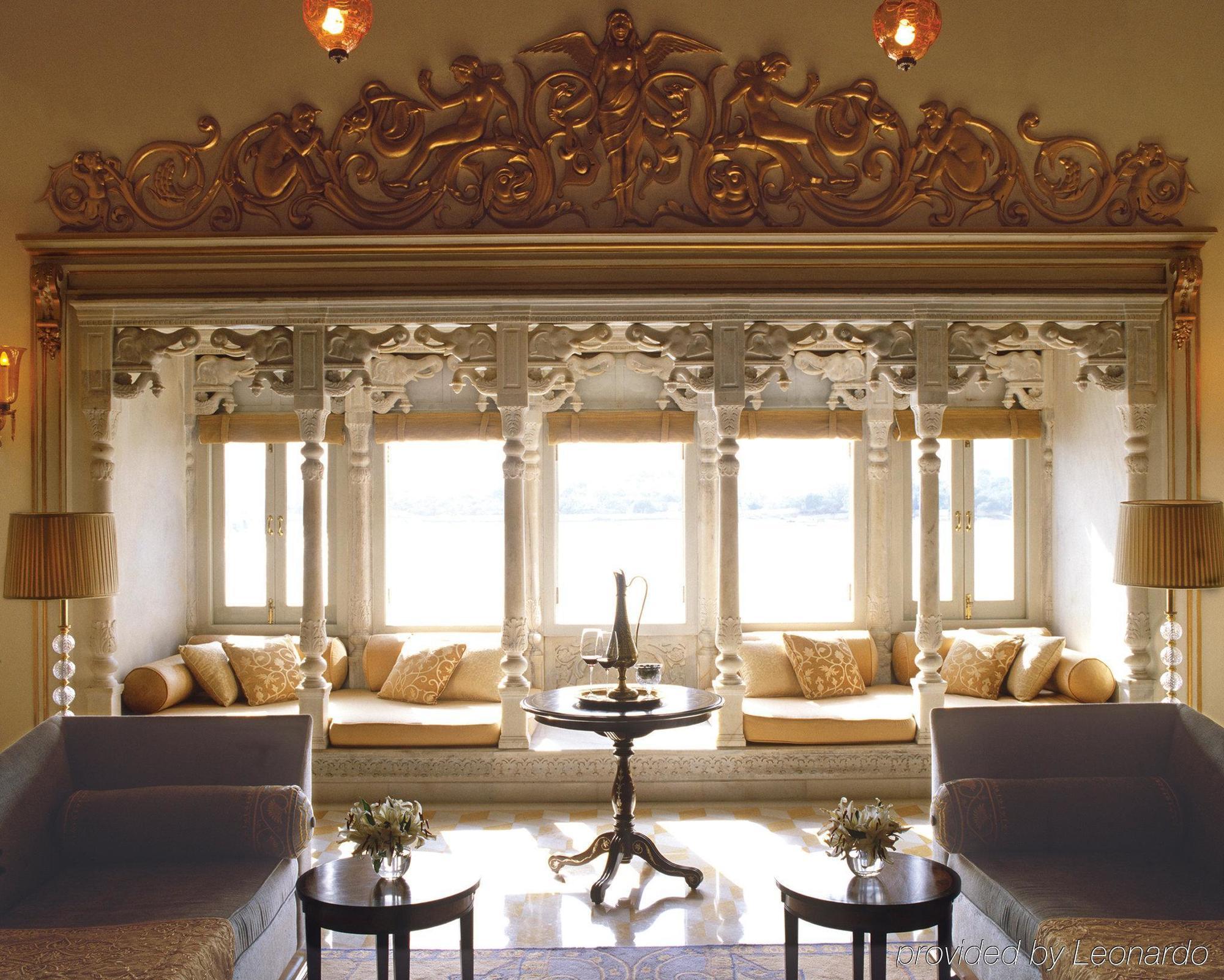 Taj Lake Palace Udaipur Interior foto